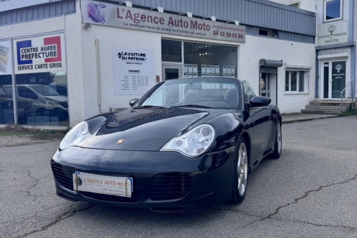 PORSCHE 911 CARRERA 4 CABRIOLET 996