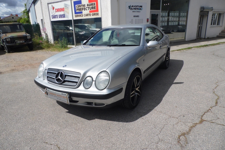 MERCEDES CLASSE CLK COUPE 208
