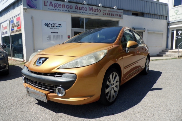 PEUGEOT 207