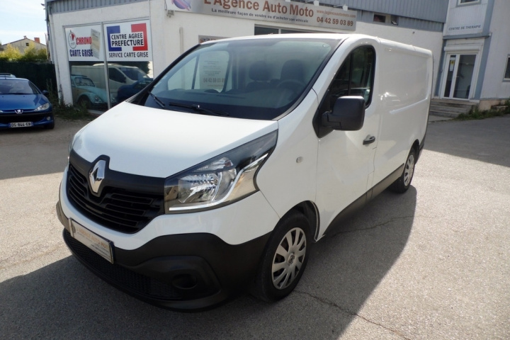 RENAULT TRAFIC FOURGON